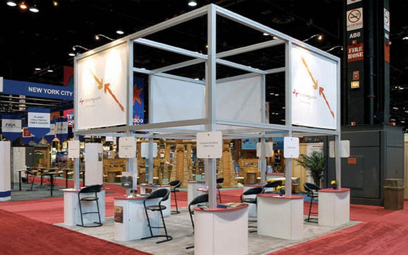 Hinton + Grusich - 20x20 Custom Modular Exhibit