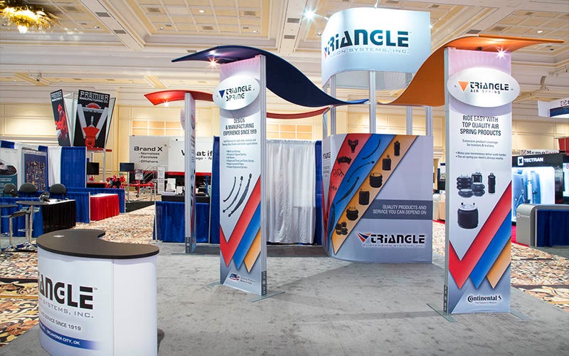 Triangle Suspension - 20x20 Custom Modular Exhibit